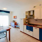 Altanea Residences Con Piscina Апартаменты Каорле