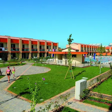 Altanea Residences Con Piscina شقة *