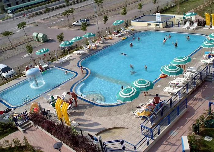 Apartament Altanea Residences Con Piscina