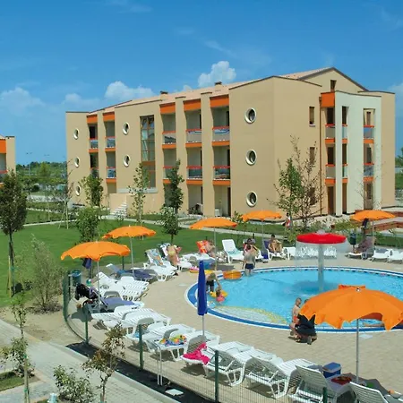 Altanea Residences Con Piscina Apartment
